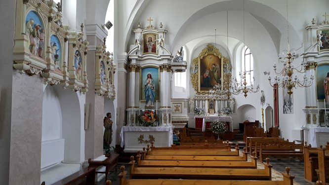Kościół parafialny rodziny Jaroszyńskich w Derewnie (Fot. Piotr Jaroszyński)