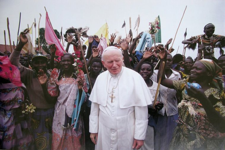 Jan Paweł II w Entebbe. Uganda. Luty 1993 r.